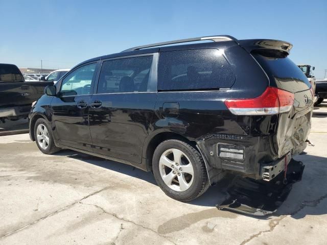 2013 Toyota Sienna LE