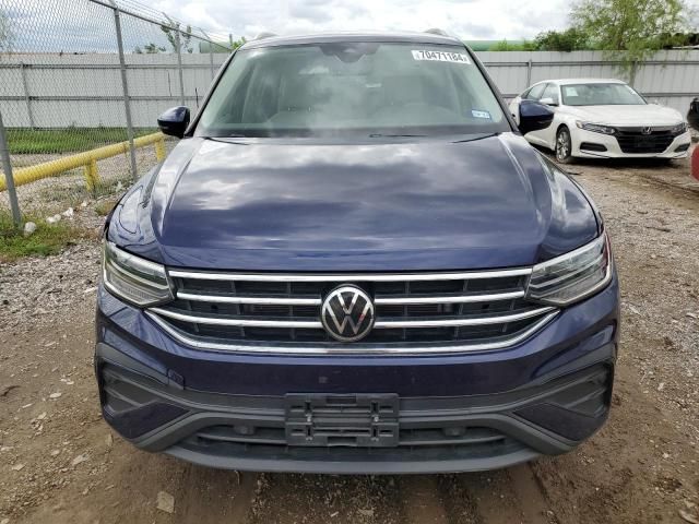 2022 Volkswagen Tiguan SE