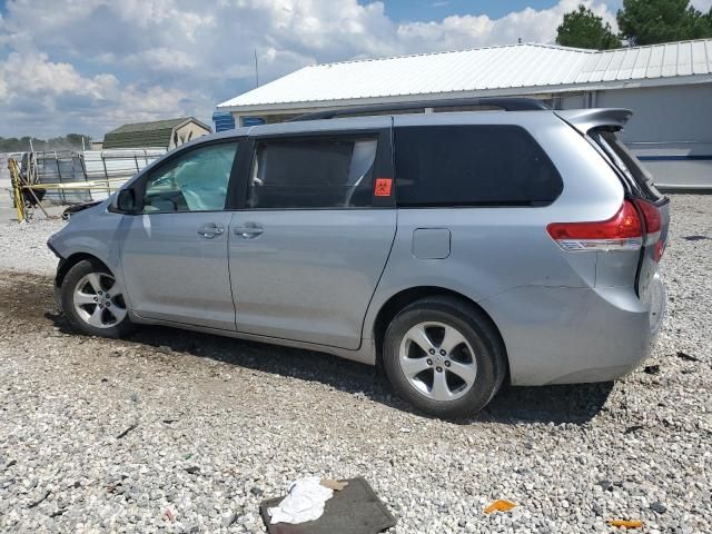 2014 Toyota Sienna LE