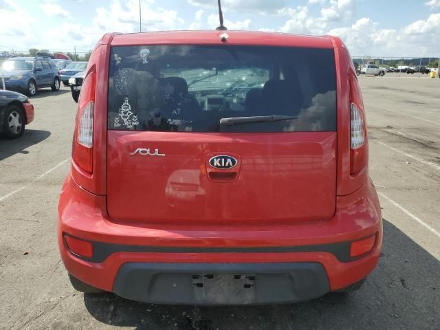 2013 KIA Soul +