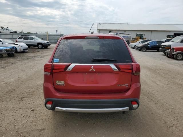 2016 Mitsubishi Outlander SE