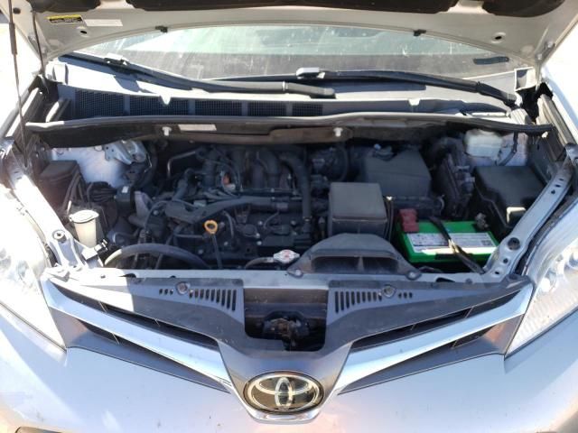 2019 Toyota Sienna XLE