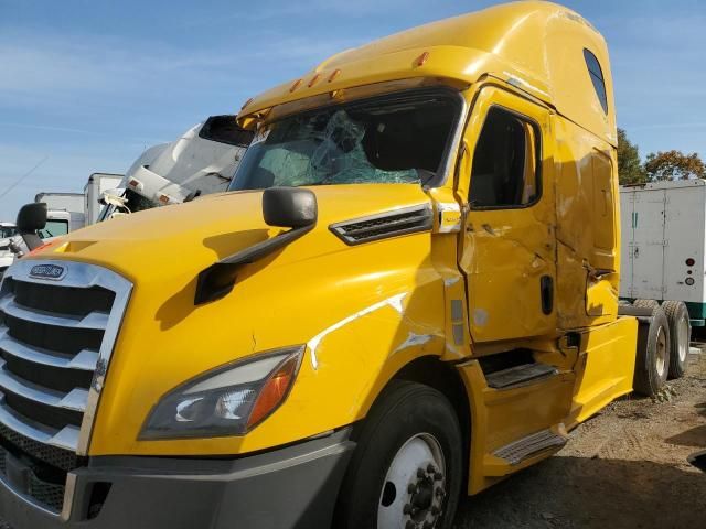 2020 Freightliner Cascadia 126