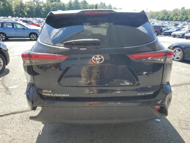 2022 Toyota Highlander XLE