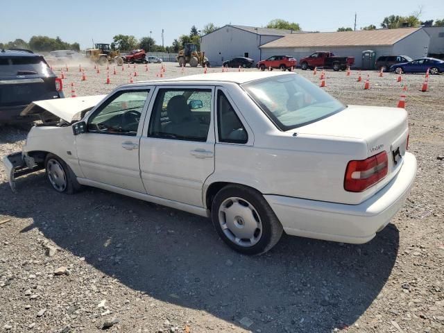 1999 Volvo S70