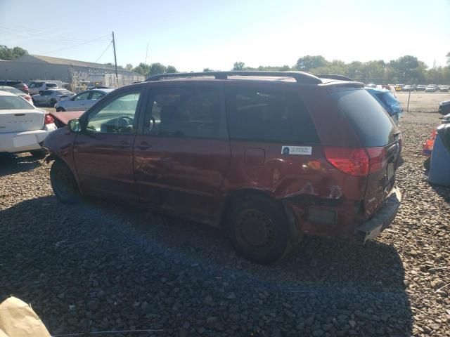 2009 Toyota Sienna CE