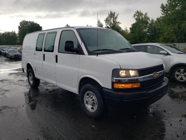 2022 Chevrolet Express G2500