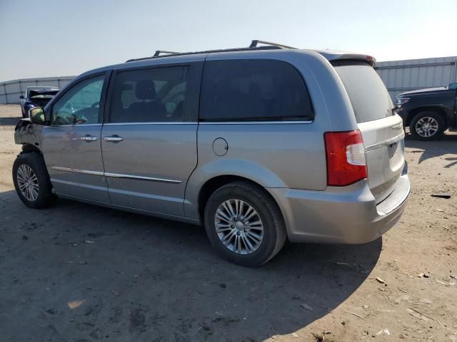 2013 Chrysler Town & Country Touring L