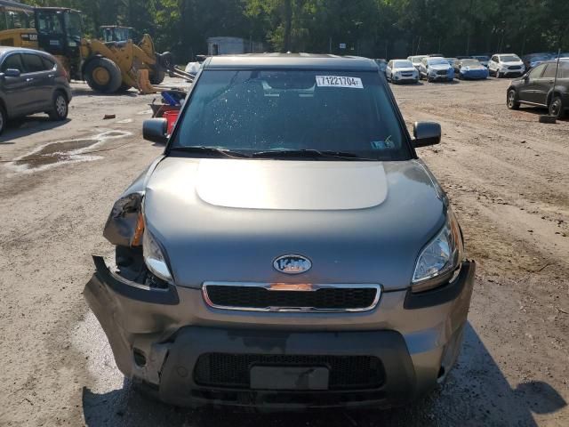 2011 KIA Soul +