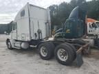 2004 Freightliner Conventional Columbia