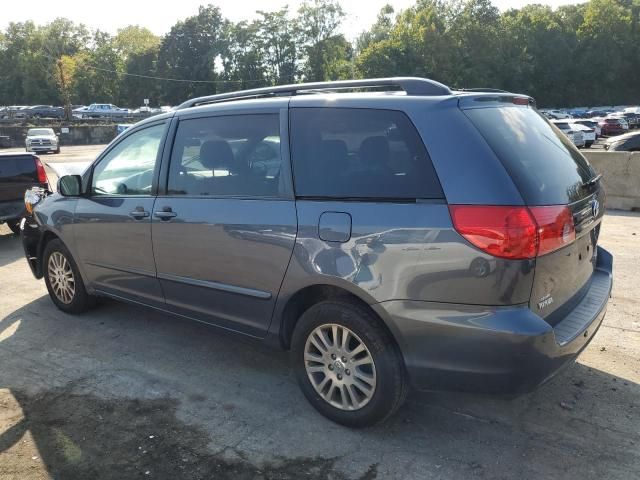 2008 Toyota Sienna XLE