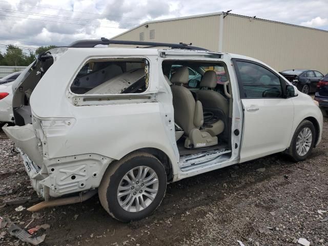 2017 Toyota Sienna XLE