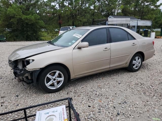 2005 Toyota Camry LE