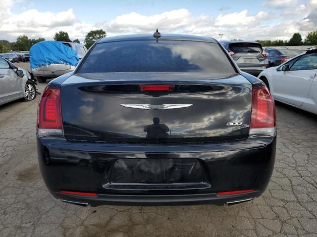 2018 Chrysler 300 S