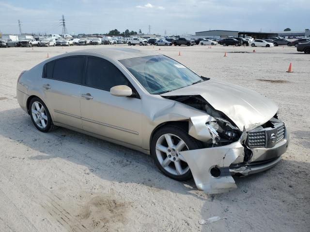 2005 Nissan Maxima SE