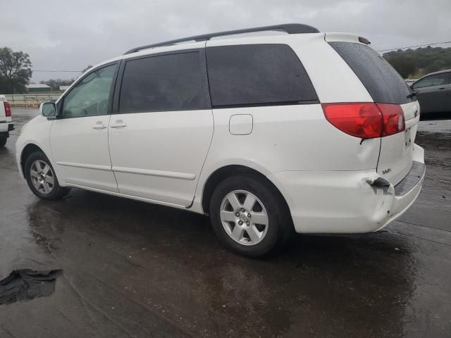 2006 Toyota Sienna XLE