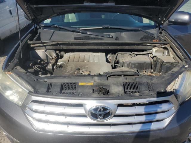 2013 Toyota Highlander Base