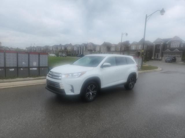 2019 Toyota Highlander LE