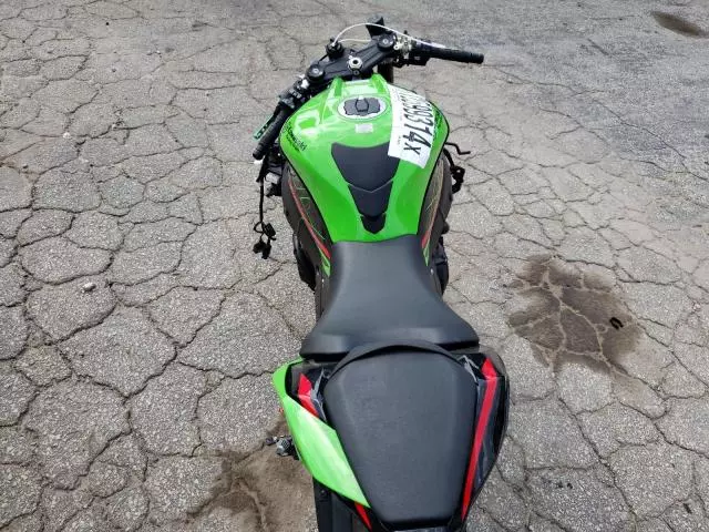 2023 Kawasaki ZX1002 M