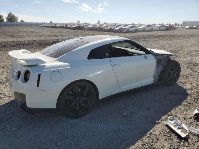 2009 Nissan GT-R Base