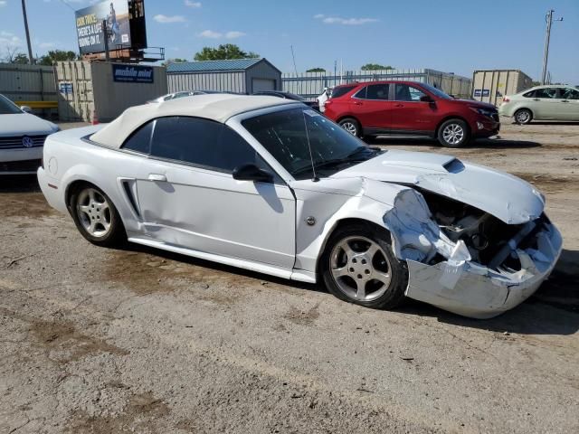 2004 Ford Mustang