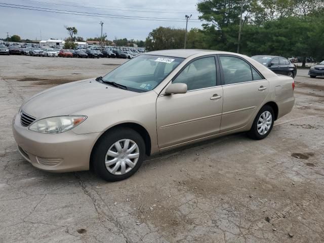 2005 Toyota Camry LE