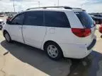 2004 Toyota Sienna CE