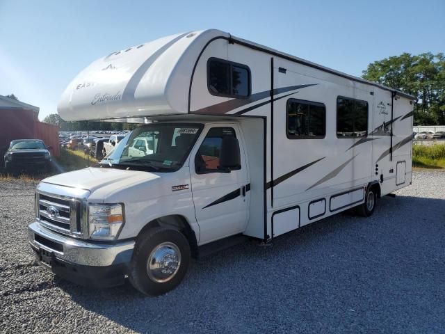 2023 Ford Econoline E450 Super Duty Cutaway Van