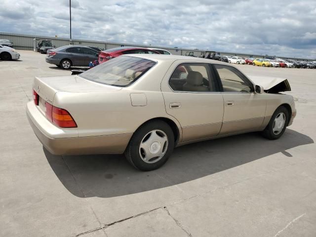 1999 Lexus LS 400