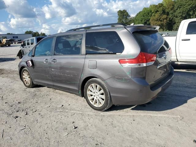 2011 Toyota Sienna XLE