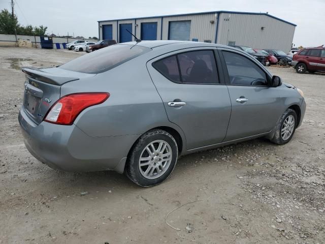 2013 Nissan Versa S