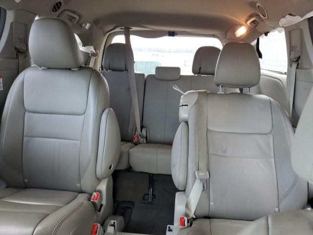 2015 Toyota Sienna XLE