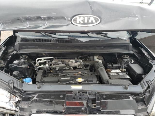 2010 KIA Soul +