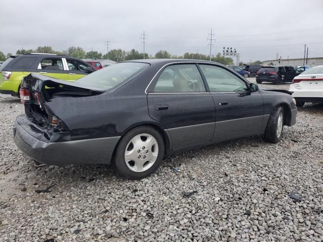 2000 Lexus ES 300