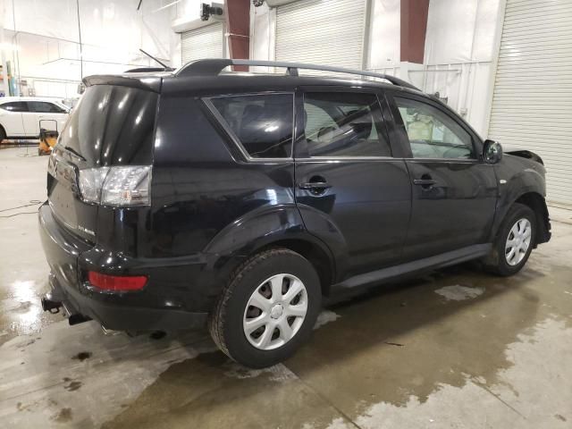 2013 Mitsubishi Outlander ES