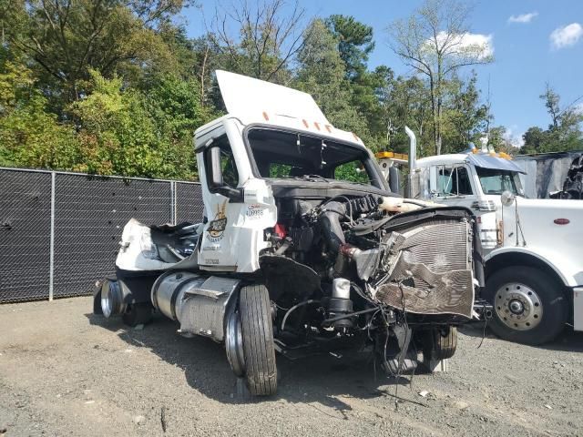 2023 Freightliner Cascadia 126