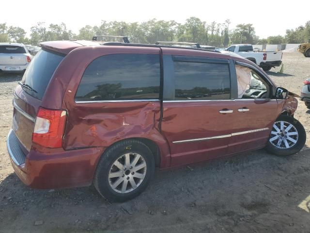 2012 Chrysler Town & Country Touring L