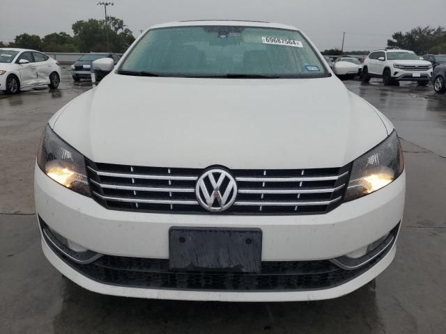 2013 Volkswagen Passat SEL