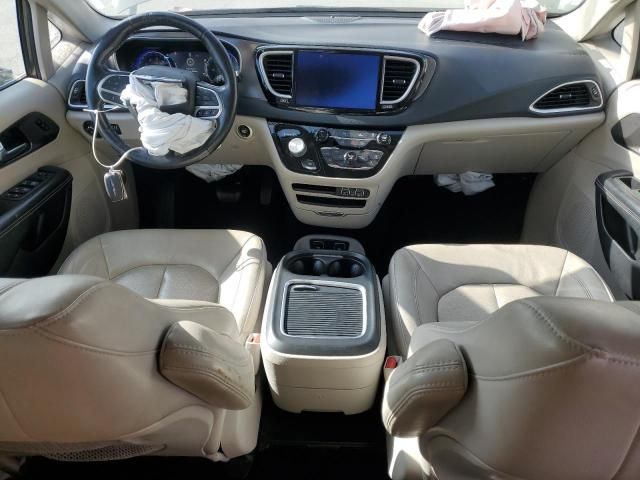 2015 Chrysler 2021 Chrysler Pacifica Touring L