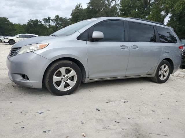 2011 Toyota Sienna LE