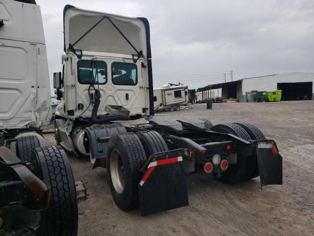 2018 Freightliner Cascadia 125