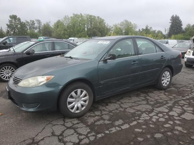 2005 Toyota Camry LE