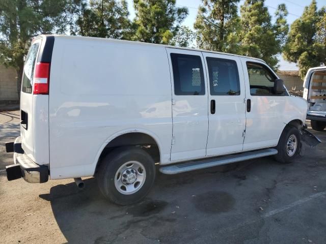 2022 Chevrolet Express G2500