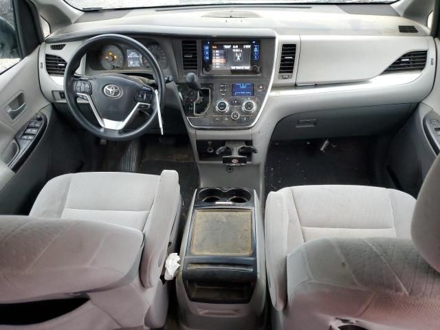 2015 Toyota Sienna LE