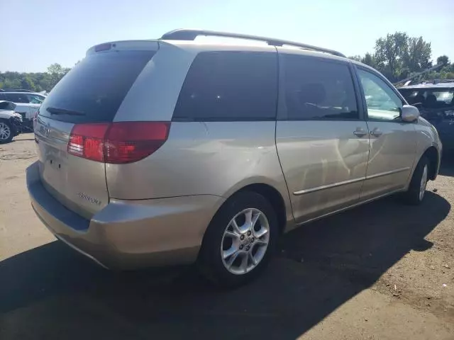 2004 Toyota Sienna XLE