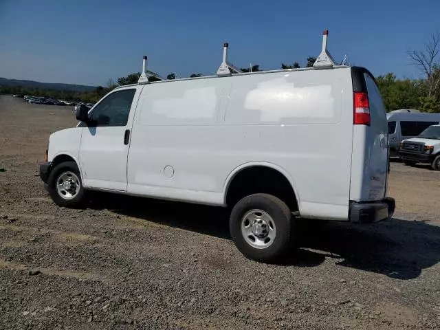 2021 Chevrolet Express G2500