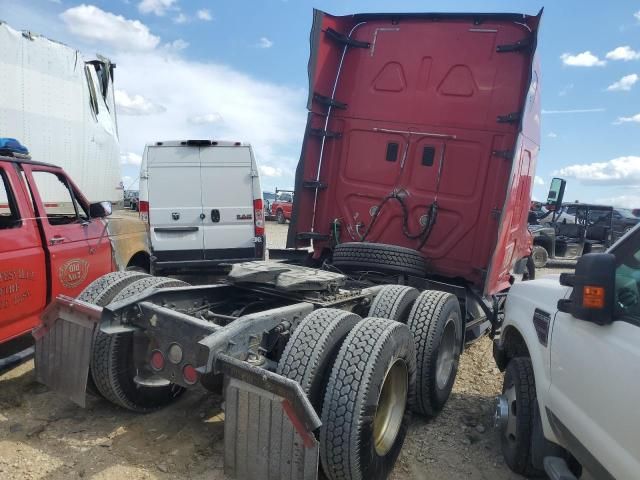 2016 Freightliner Cascadia 125