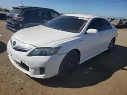 Carros salvage sin ofertas aún a la venta en subasta: 2010 Toyota Camry Hybrid