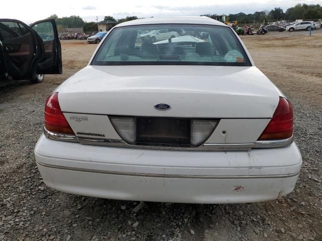 2003 Ford Crown Victoria LX