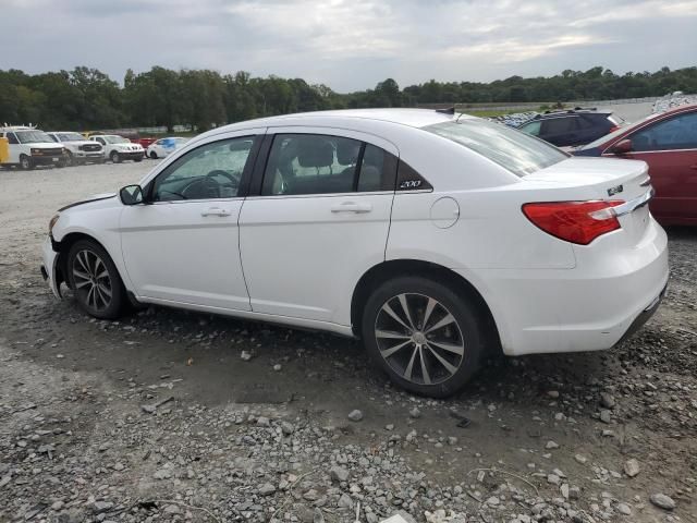 2013 Chrysler 200 Touring